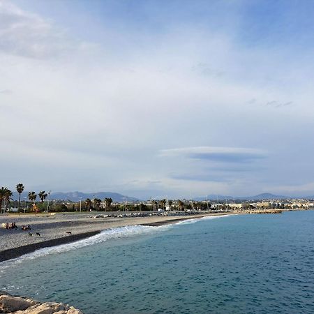 La Villa Castel - Haut De Villa - Parkings- 3 Chambres - 8 Couchages - Jardin - Barbecue Cagnes-sur-Mer Exterior foto