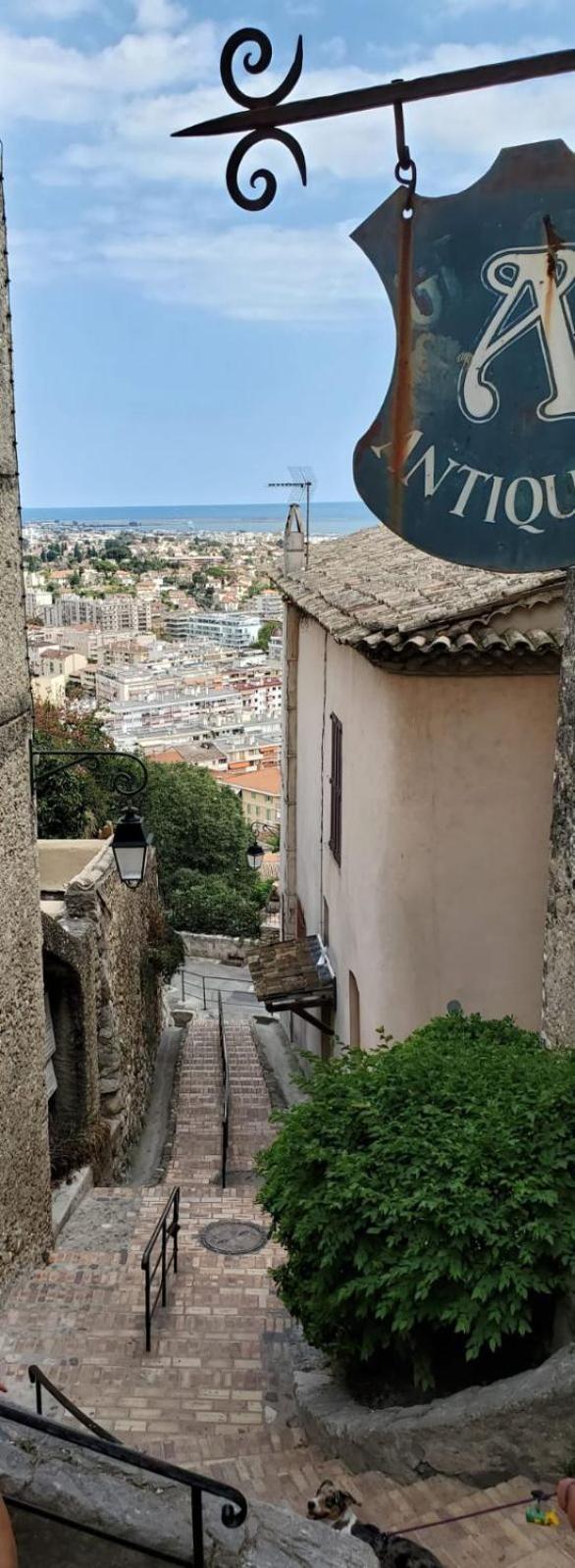 La Villa Castel - Haut De Villa - Parkings- 3 Chambres - 8 Couchages - Jardin - Barbecue Cagnes-sur-Mer Exterior foto