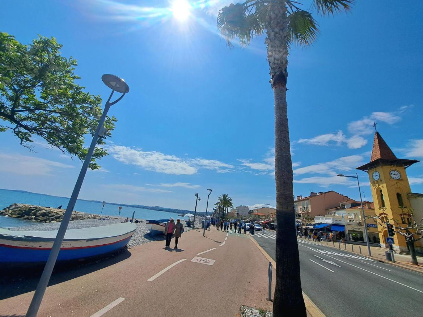 La Villa Castel - Haut De Villa - Parkings- 3 Chambres - 8 Couchages - Jardin - Barbecue Cagnes-sur-Mer Exterior foto
